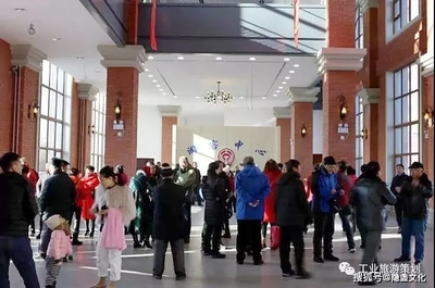 坐上森林蒸汽小火车,逃离2020,驶向纯真年代!